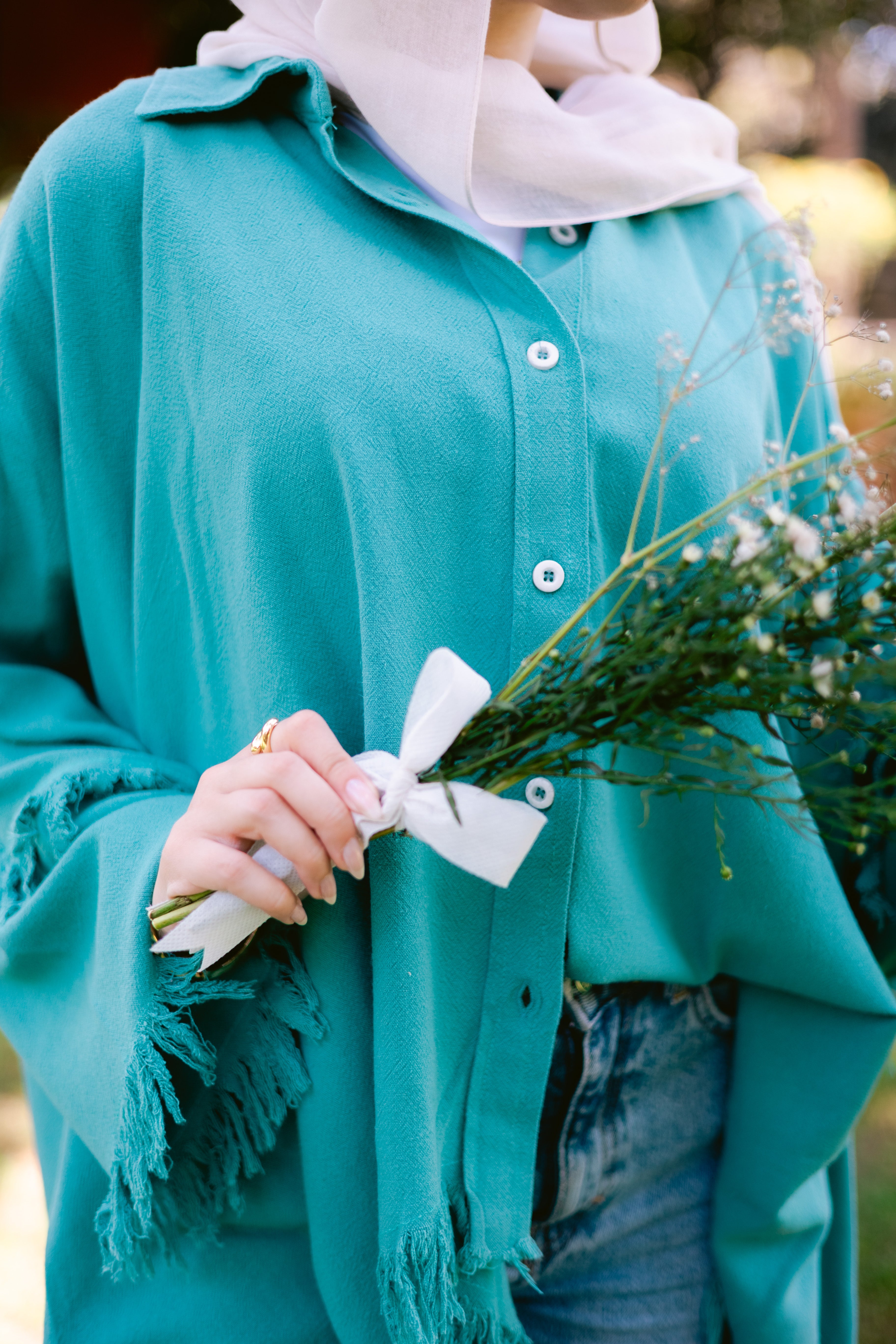Fringed cardishirt in torques