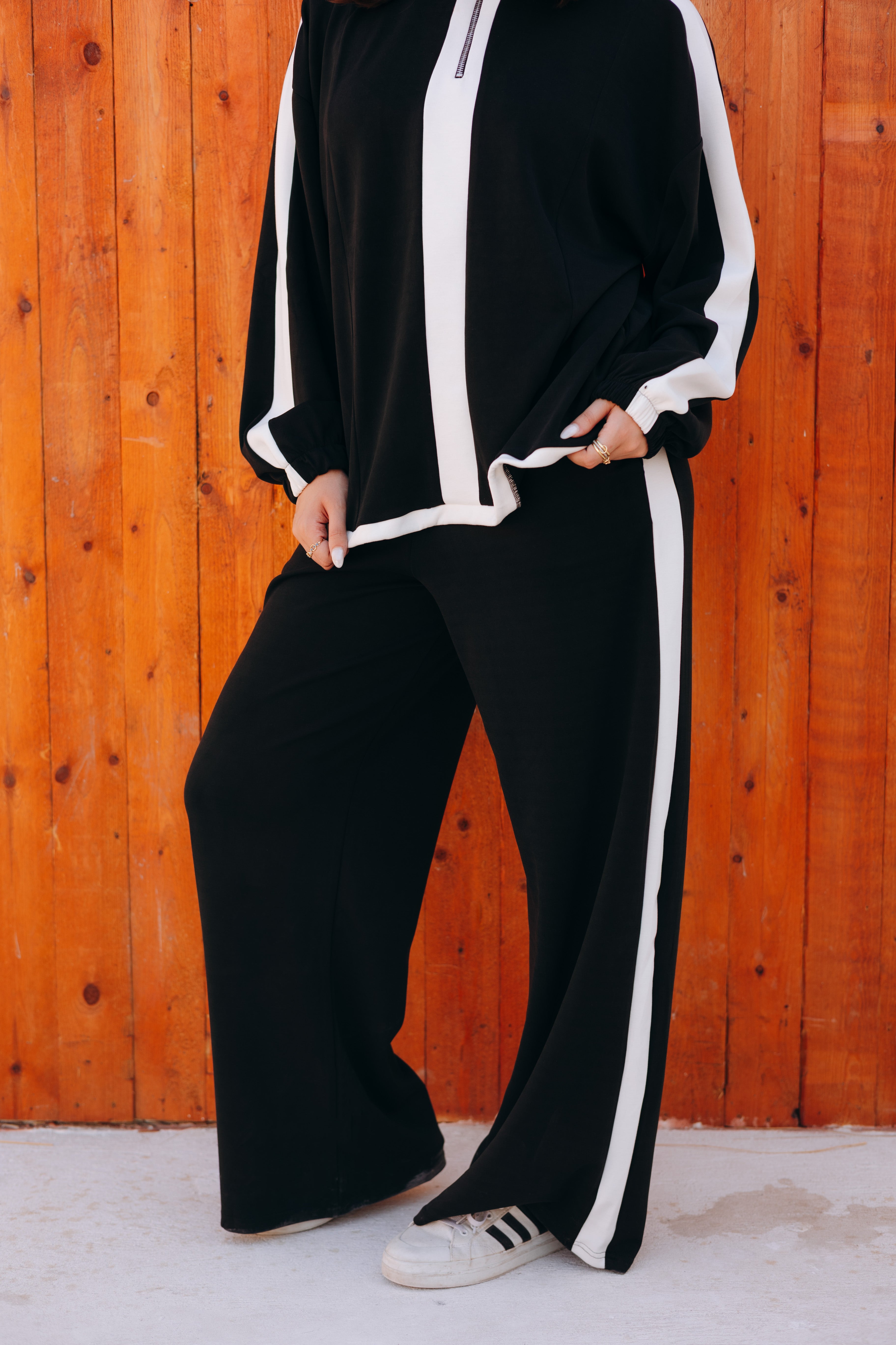 Infinity Set in black