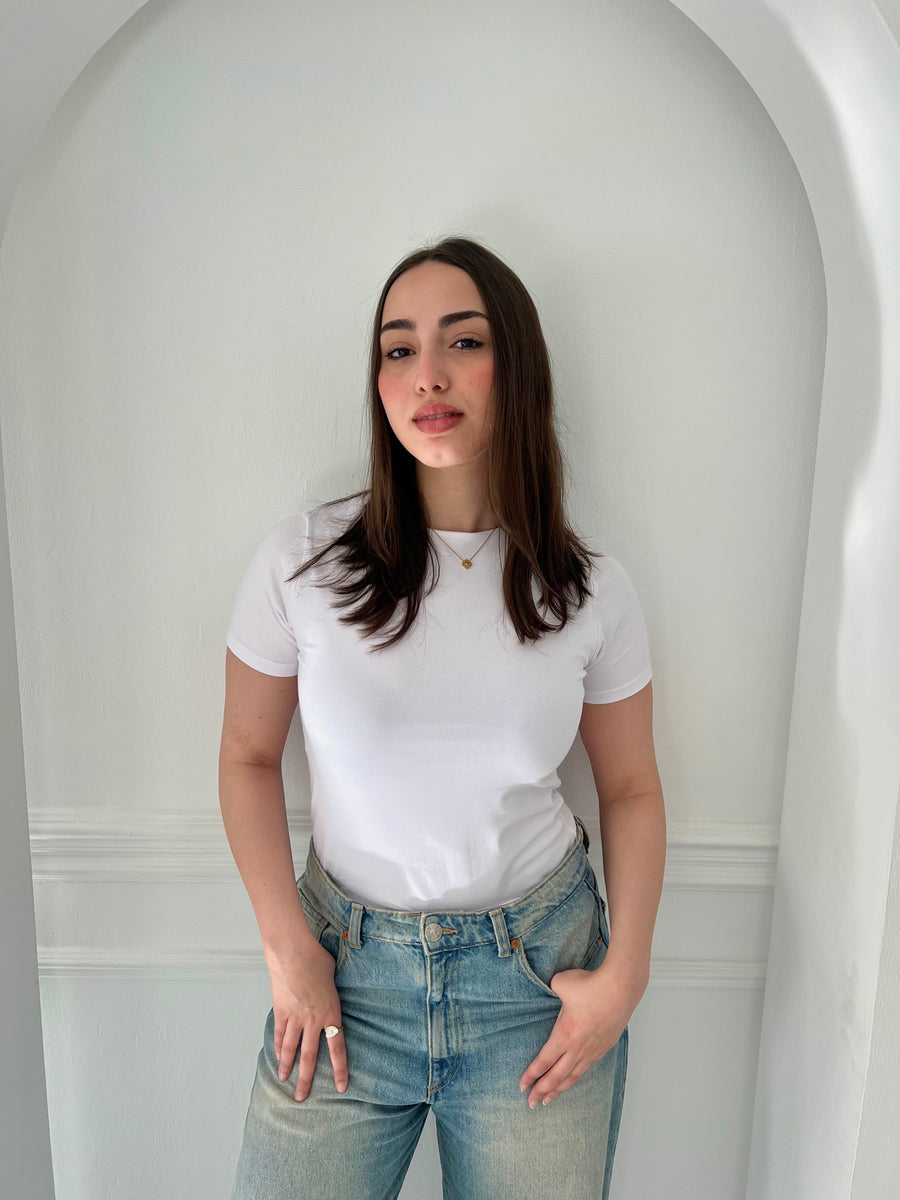 Half Sleeve Basic In White (double layered) – violleta boutique