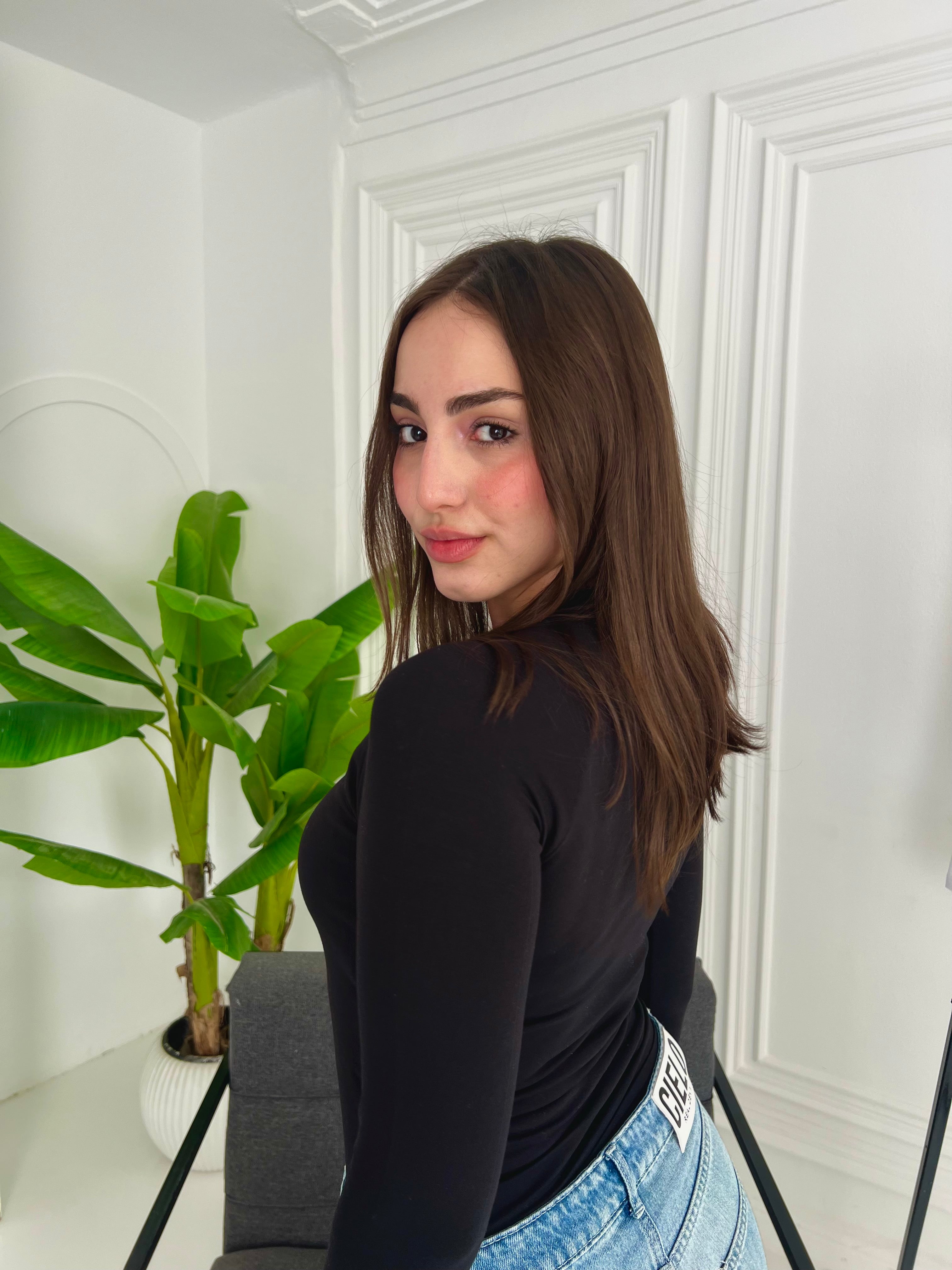 Full Sleeve Basic In Black