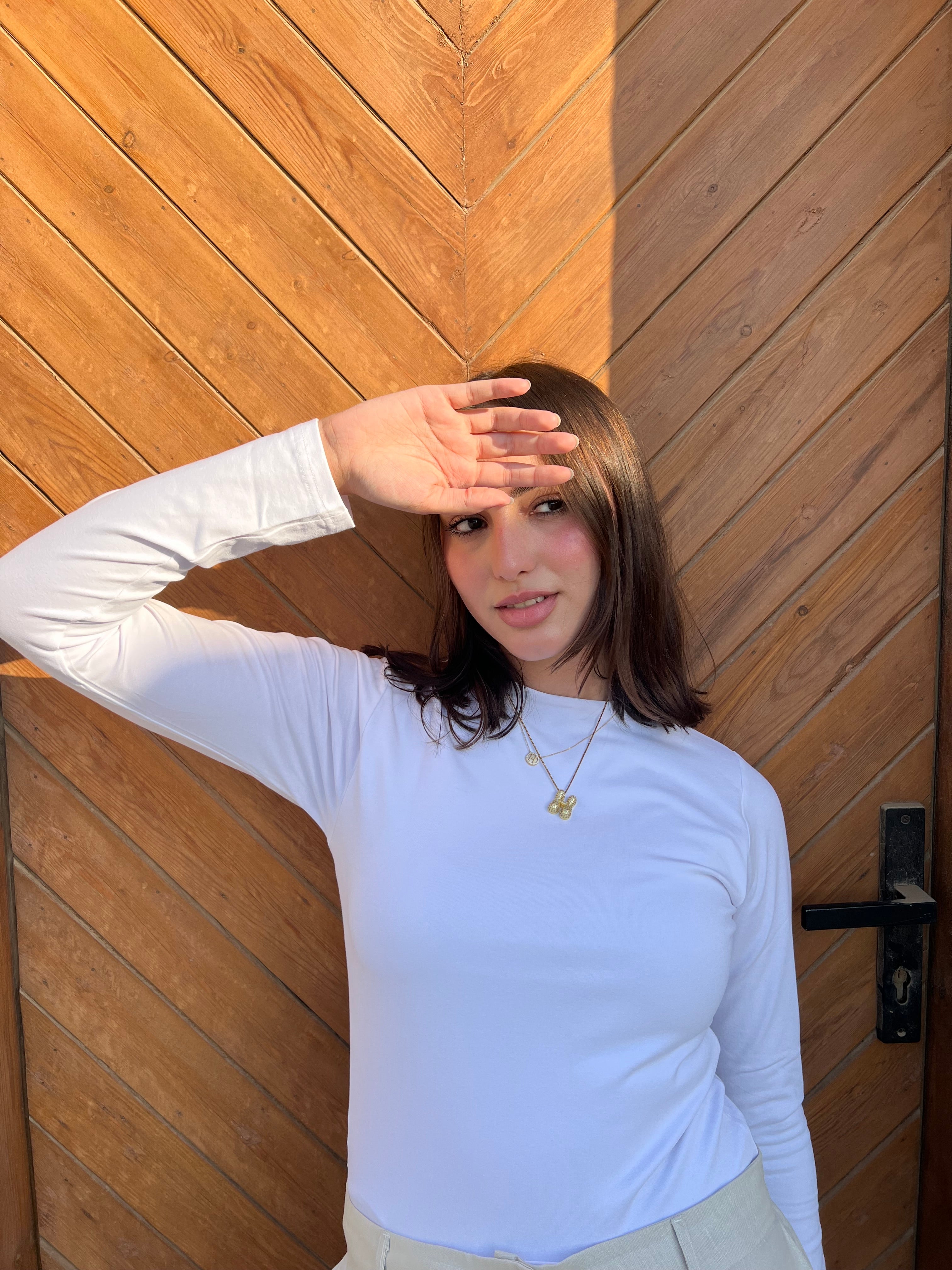 Full sleeve basic in white